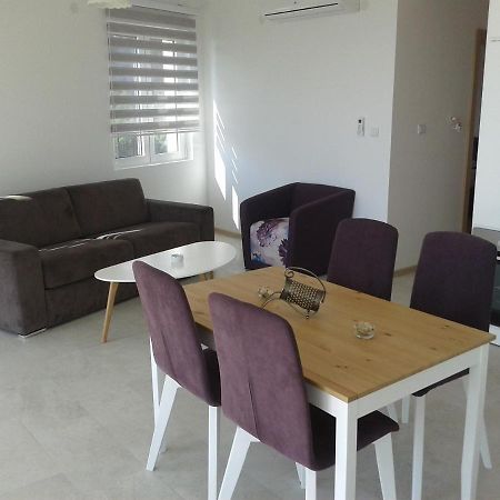 Apartments Odiva Луштица Экстерьер фото